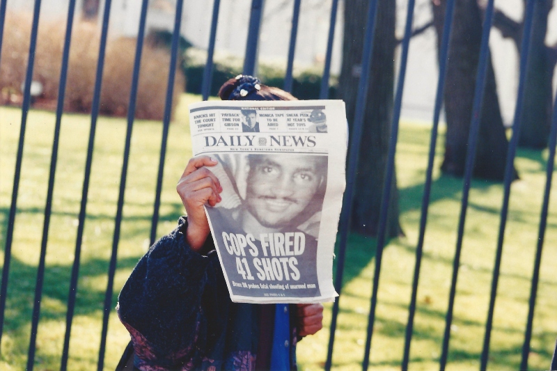 Immagine da una manifestazione in onore di Amadou Diallo